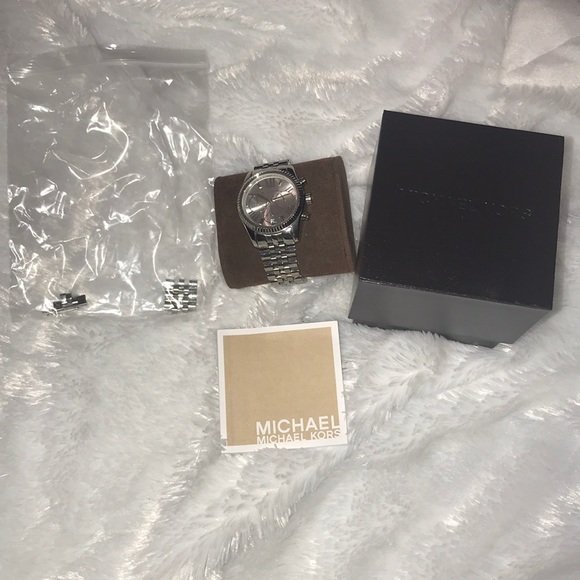 Michael Kors MK5555 ladies watch- preowned ☺️ main image 10
